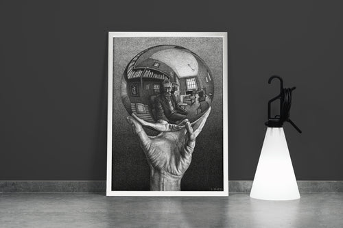 M.C. Escher Elinde Küre Yansımalı Otoportre Kanvas Tablo